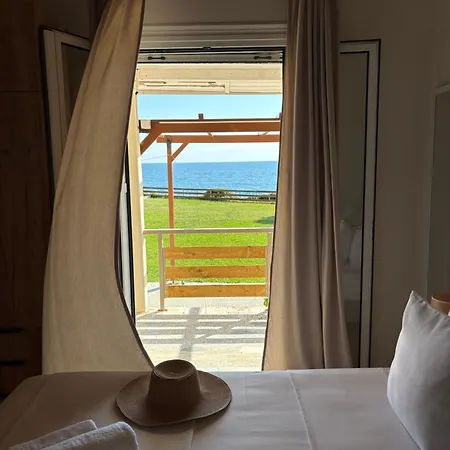 Cedrus-seafront Ionian Holiday home *