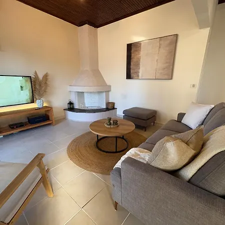 Holiday home Cedrus-seafront Ionian Agios Georgios (Corfu)
