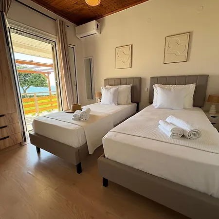 Holiday home Cedrus-seafront Ionian Agios Georgios (Corfu)